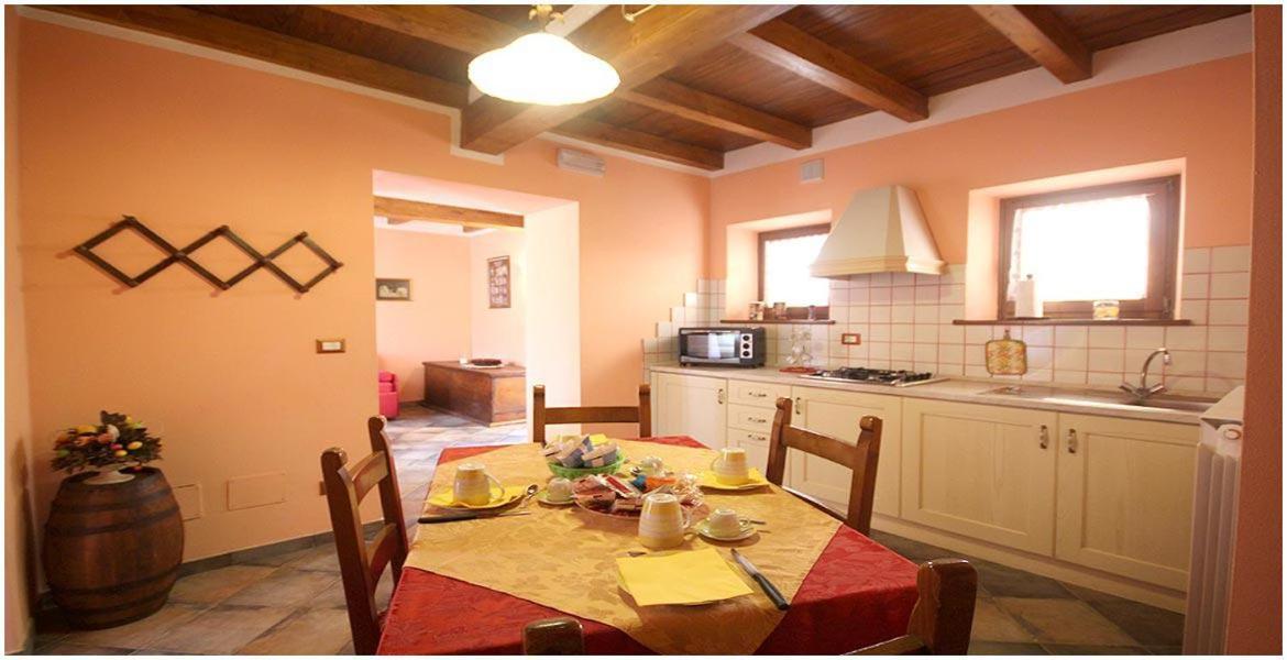 Borgo Delle Panie Bed and Breakfast Careggine Exteriör bild
