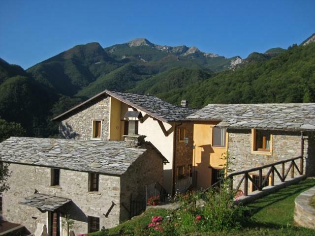 Borgo Delle Panie Bed and Breakfast Careggine Exteriör bild