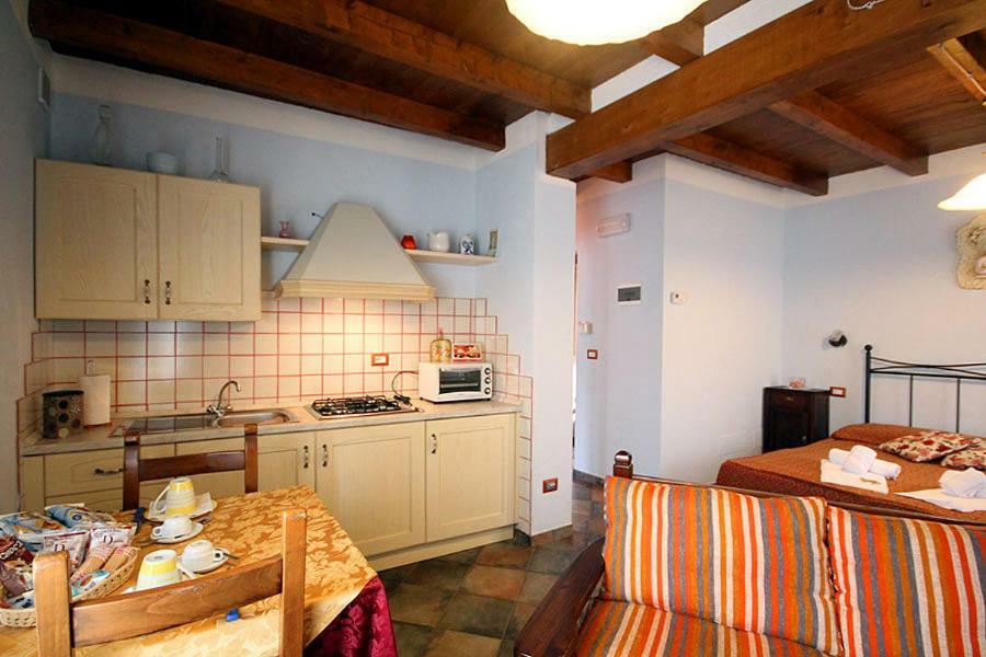 Borgo Delle Panie Bed and Breakfast Careggine Exteriör bild