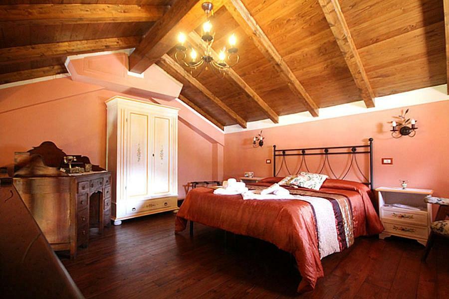 Borgo Delle Panie Bed and Breakfast Careggine Exteriör bild