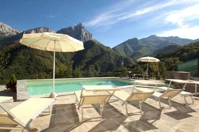 Borgo Delle Panie Bed and Breakfast Careggine Exteriör bild