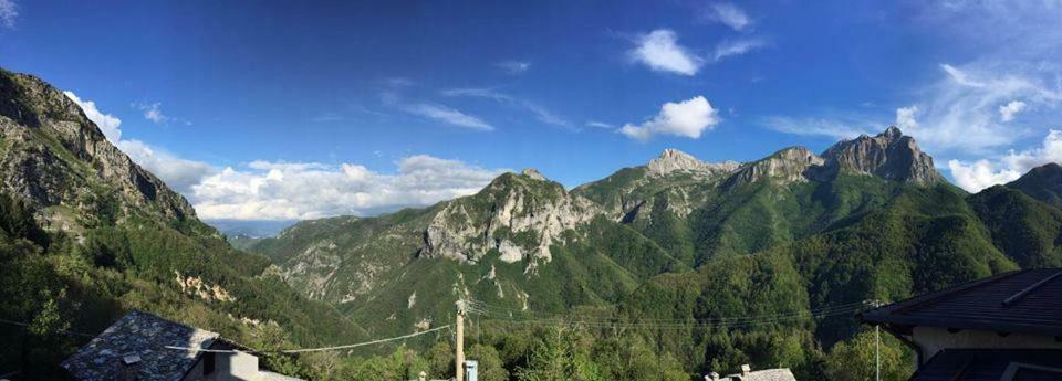 Borgo Delle Panie Bed and Breakfast Careggine Exteriör bild